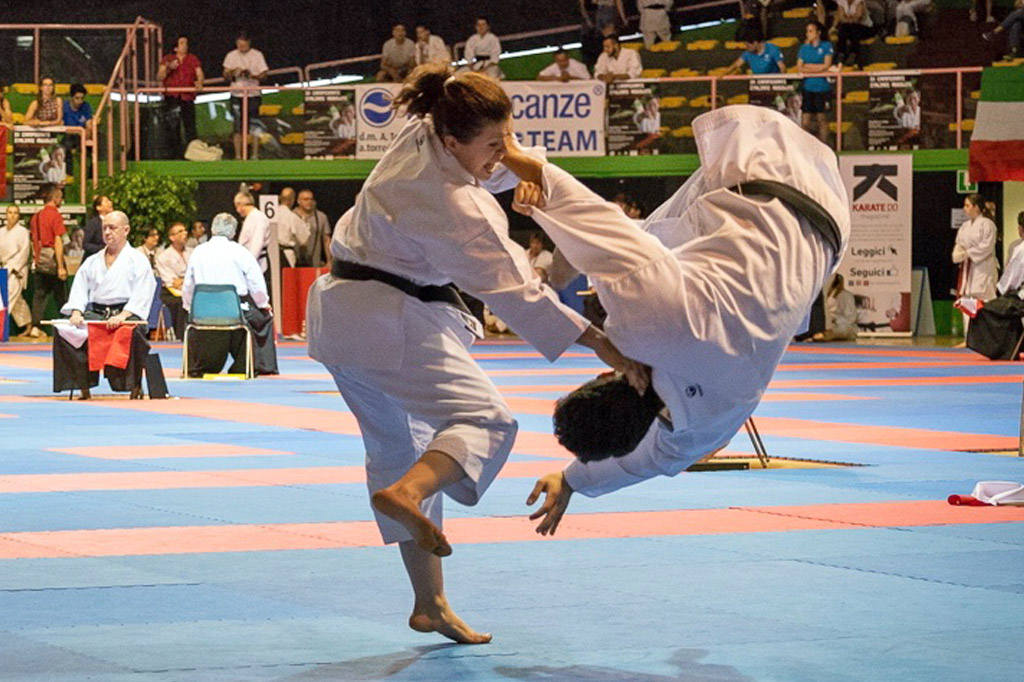 L'efficacia di un corso di difesa personale femminile - KarateDo Magazine